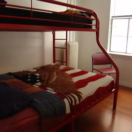 C&N Backpackers Hostel Vancouver-3