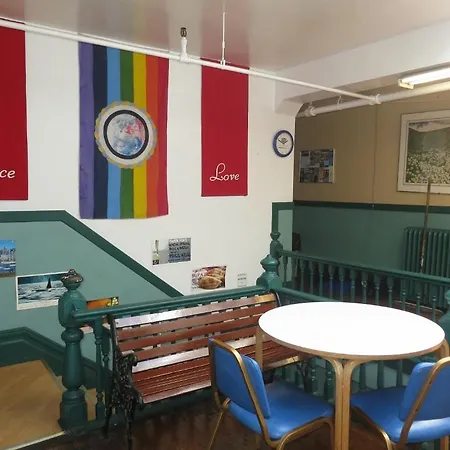 C&N Backpackers Hostel Vancouver-2